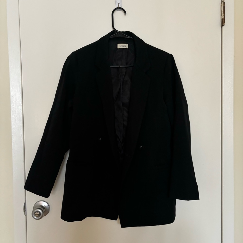 Toteme black blazer